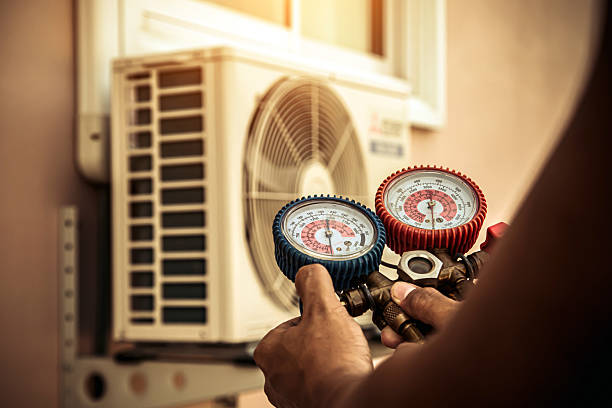 Professional Hvac technician working in Elkton, FL
